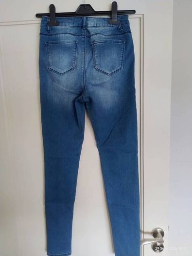 women's jeans