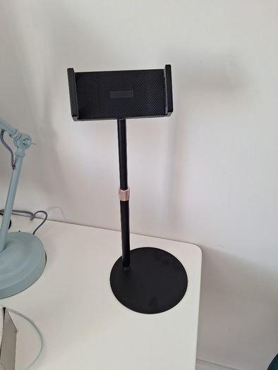 Tablet stand adjustable