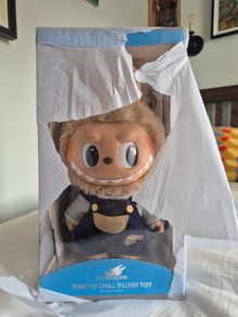 Labubu Time to Chill Large plushtoy