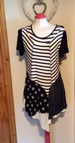 Sophie B Ladies Navy & White Tunic Top size 18 includes post