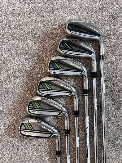 Taylormade golf clubs set