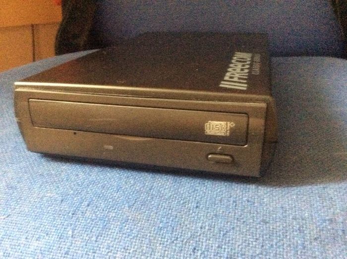 freecom CD-RW rewriter in mint condition