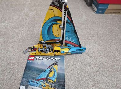 lego 42704 - Racing Yacht