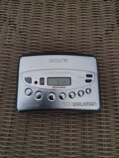 Sony WM-FX473 Walkman Cassette Player
