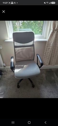 Office desk + Chair