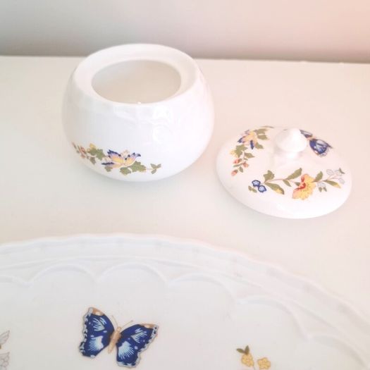 Aynsley Dish + Aynsley Small Trinket Dish + Lid