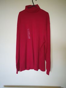 Brand new izod soft cotton roll neck red size large
