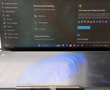 ASUS ZenBook Duo (Duo screens with pen)