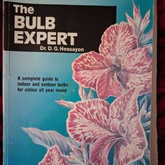 The Bulb Expert / Dr. D. G. Hessayon / 1st ed. 1995