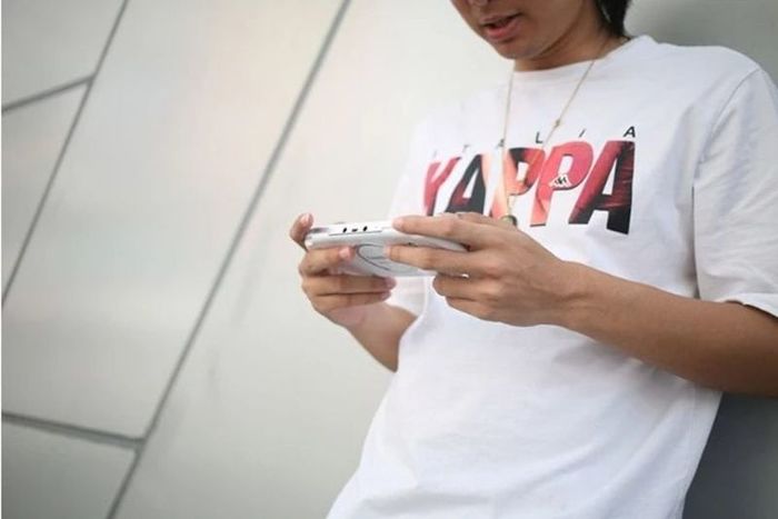 Brand New Video Retro Game Console Handheld Game Player.