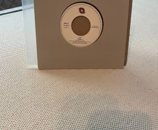 TLC - Creep / Waterfalls 7" Vinyl - 2020 Reissue - Arista / Be With Records Ltd.