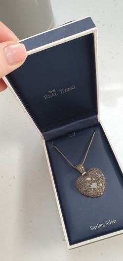 Antique sterling silver jewelled heart pendant mounted on mother of pearl base necklace Rrp 250