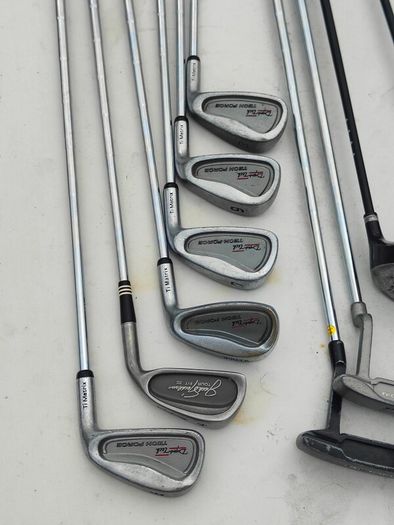 golf clubs trolley and bag