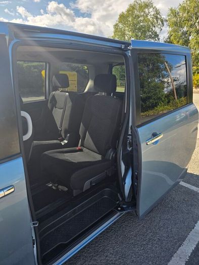 2013 Nissan Serena