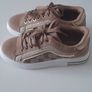 Ladies trainers Image 4