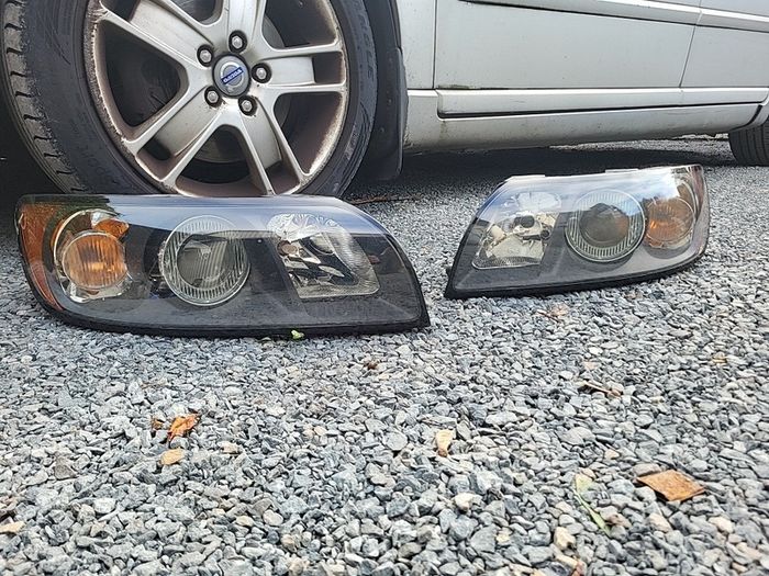 volvo s40 headlights