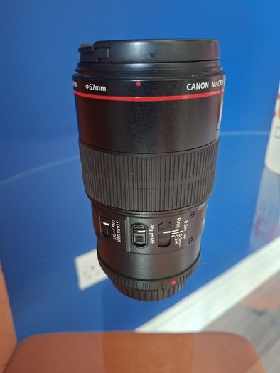 Canon EF 100mm F2.8L IS USM Macro Camera Lens