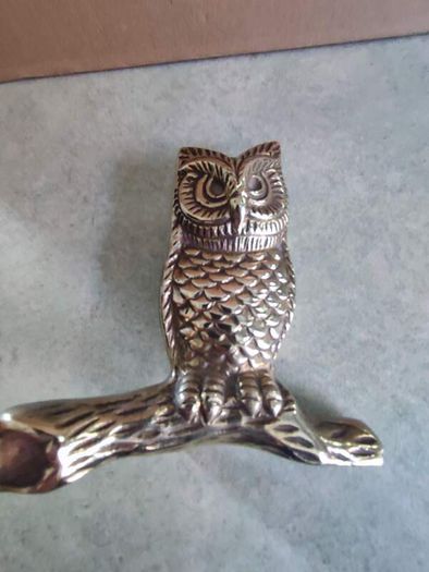 Brass Owl SET OF 2 EACH one is 18.00 EURO Vintage Brass Owl Statue Figurine Paperweight Bird Nature Tree Branch Retro skitch.