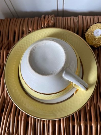 cups  & saucers - vintage china