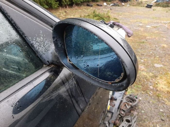 e90 driver wing mirror
