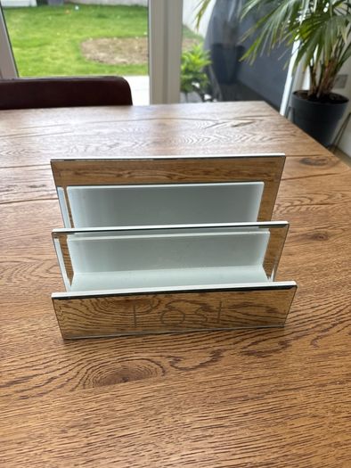 Letter/post organiser/stand