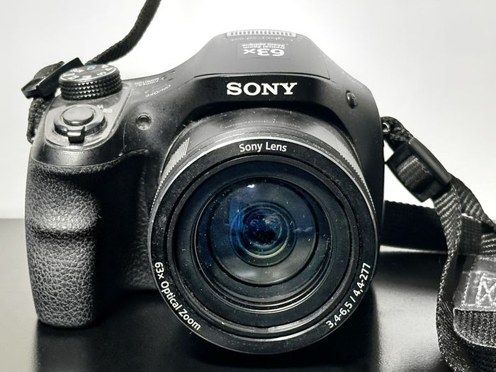Sony Cyber - Shot DSC -H400