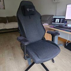 Secretlab Titan gaming chair