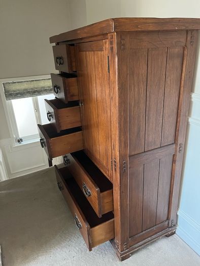 Very classy gentleman's chest