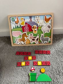 Magnetic board with animals