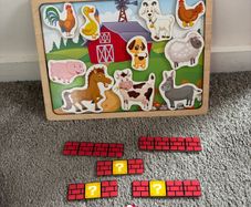 Magnetic board with animals