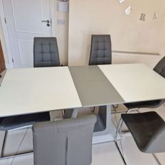 Glasstop Extendable Kitchen Dining Table Set