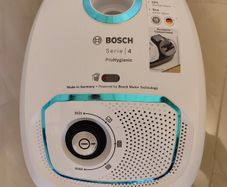 Bosch Serie 4 vacuum cleaner