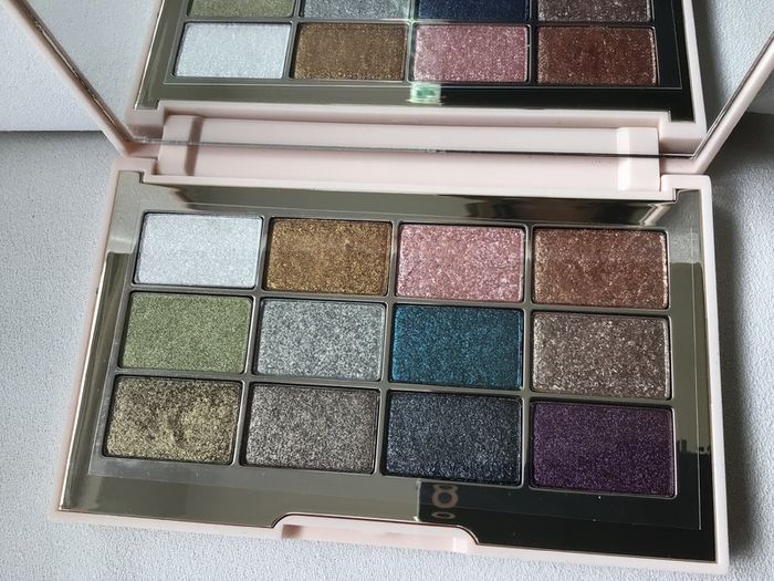 Jouer Ultra Foil Eyeshadow Palette