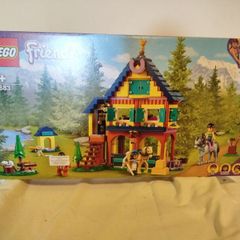 Lego Friends 41683 Forest Horseback Riding Centre