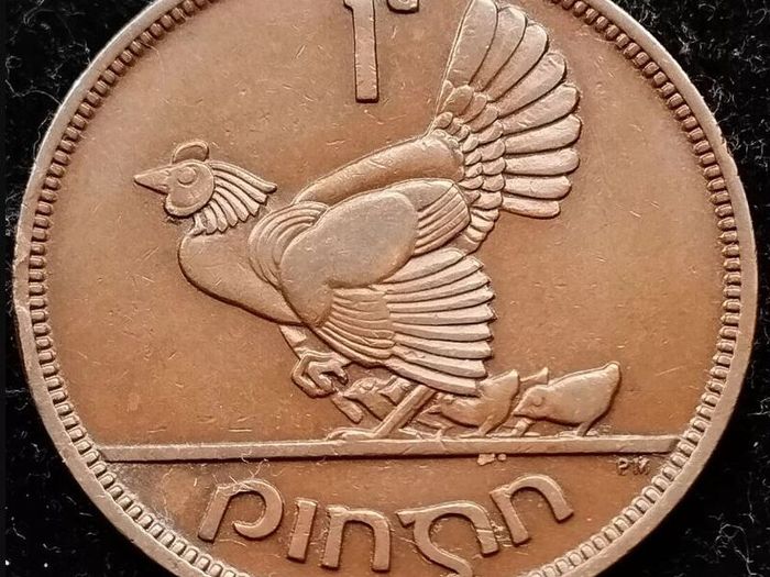 [#2109] - Ireland 1940 | Irish 1d | Irish One Penny | Hen and Chicks | KM.11
