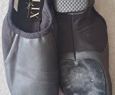 Dance Shoes, Size 2.5