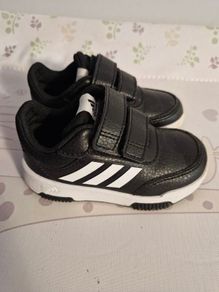 Toddlers Adidas size 6