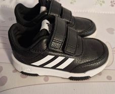 Toddlers Adidas size 6