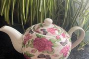 Lovely Tea Pot