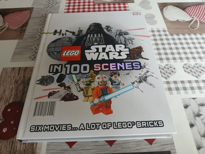 Lego Star Wars in 100 Scenes DK