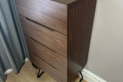 Tallboy chest of drawer