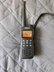 Uniden mhs-126 floating marine radio