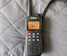 Uniden mhs-126 floating marine radio