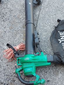 Gardenline Electric Blower Vacuum, 3000w, with Bag and in excellent condition