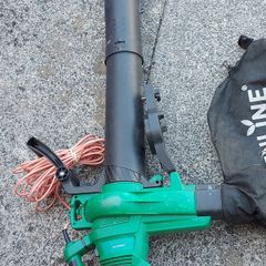 Gardenline Electric Blower Vacuum, 3000w, with Bag and in excellent condition