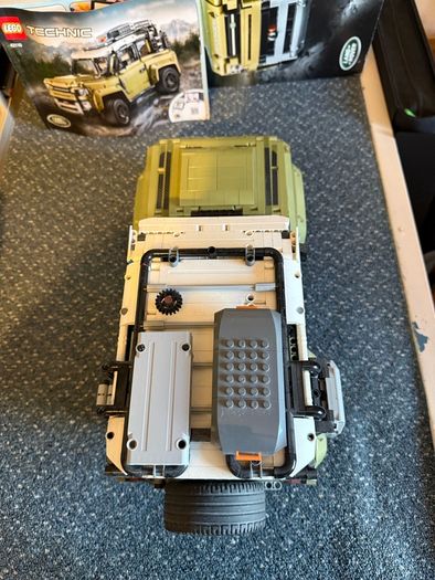Lego Technic Land Rover Defender 42110 - Box and Manual included