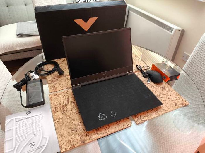 Brand New Gaming Laptop Hp Victus Intel 5 210H 8/12 RTX5060 8GB 80W GDDR7 16GB DDR5 5600mhz 512GB NVMe PCIE 4.0 15.6" 1080p 144hz Ips 300nits Win11 RGB