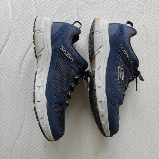 sketchers Waterproof shoes