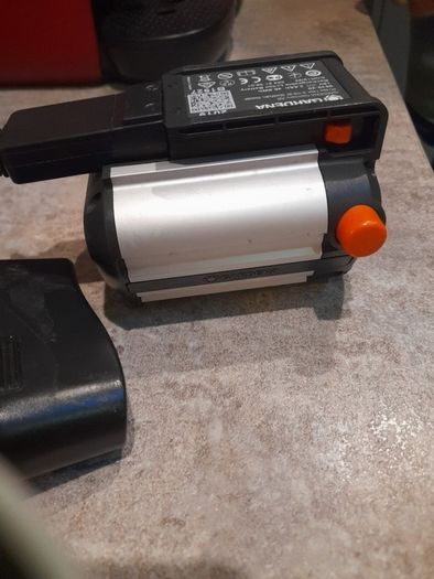 rechargable gardena battery