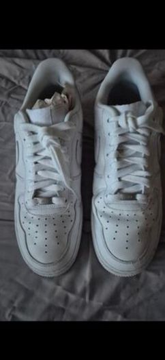 Nike Air Force 1 mens 10.5 - FREE POST